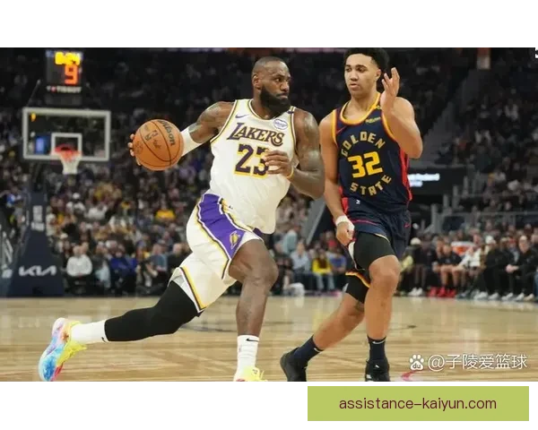 湖人队逆转勇士赛季焦点大战詹姆斯关键三分助球队取胜